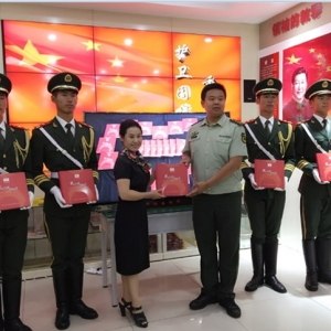 ݴ醱ЈڱpTCL8·Q